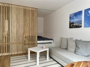 Wohn- und Schlafbereich im Apartment Haus in Burglengenfeld