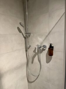 Dusche im Lorenzo Apartment Burglengenfeld